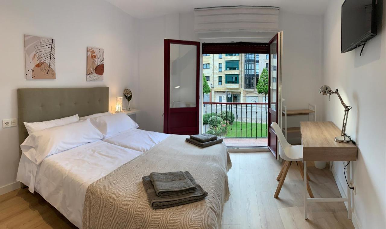 Apartamentos Santullano 1 โอเบียโด ภายนอก รูปภาพ